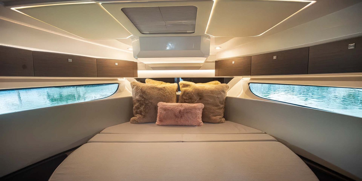 Аренда яхты Jeanneau Merry Fisher 34 на Пхукете | Extremalov Group